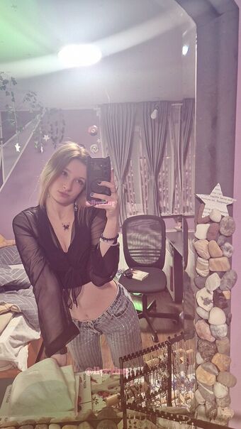 Rainyy Çıplak Sızıntıları OnlyFans Fotoğraf 1