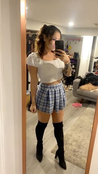 Reya Jade