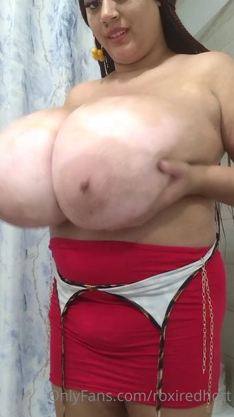 Roxi Red