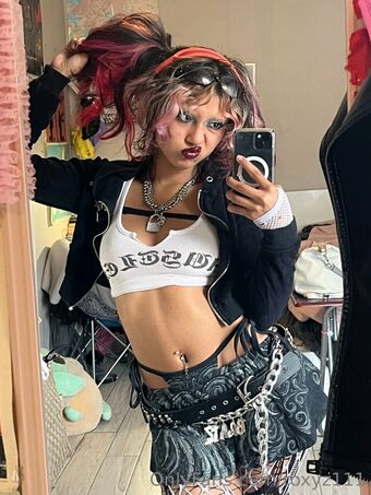 Roxyz111