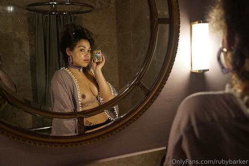 Ruby Barker Çıplak Sızıntıları OnlyFans Fotoğraf 2