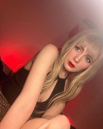 Ruby Runeheart Çıplak Sızıntıları OnlyFans Fotoğraf 4