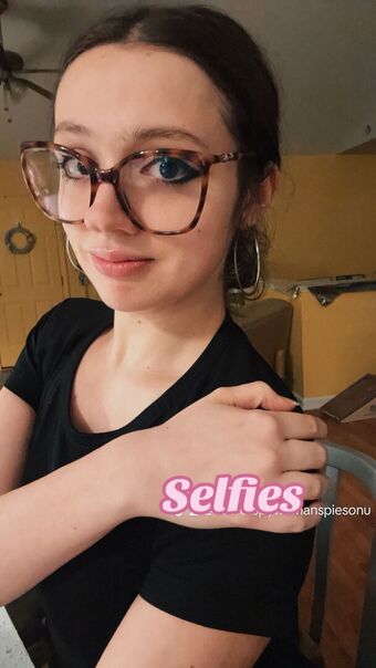 rubyvstiktok Çıplak Sızıntıları OnlyFans Fotoğraf 1