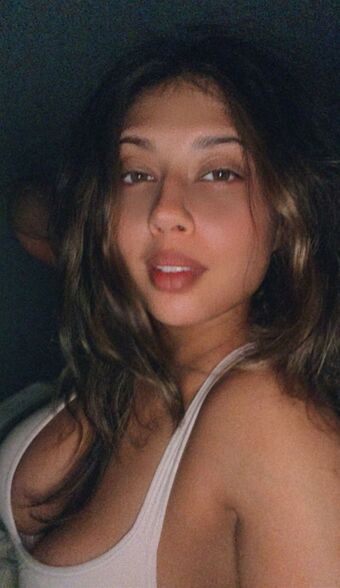 Sameea Bangera Çıplak Sızıntıları OnlyFans Fotoğraf 9
