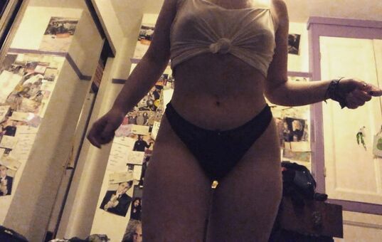 Saskia0
