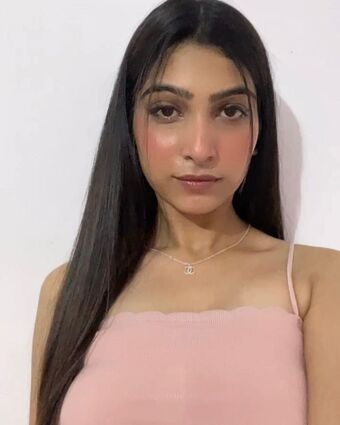 Shine Kaur Çıplak Sızıntıları OnlyFans Fotoğraf 7