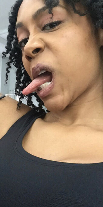 Simone Missick Çıplak Sızıntıları OnlyFans Fotoğraf 8