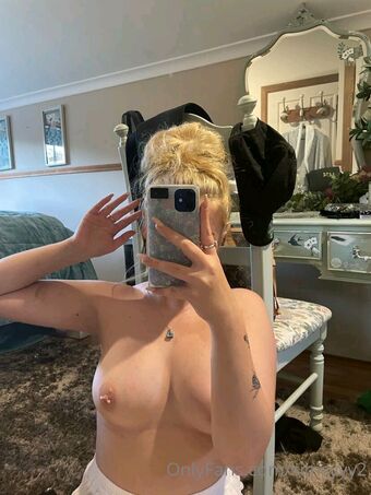 simsyyy__ Çıplak Sızıntıları OnlyFans Fotoğraf 5