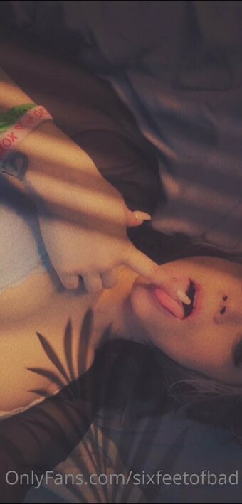 sixfeetofbad