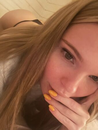 Smekalka Çıplak Sızıntıları OnlyFans Fotoğraf 3