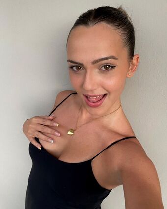 Sofia Cerio Çıplak Sızıntıları OnlyFans Fotoğraf 3
