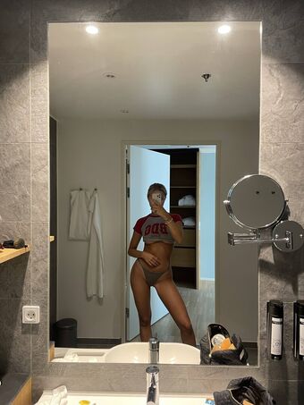Sofie Mai Çıplak Sızıntıları OnlyFans Fotoğraf 4