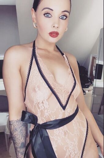 Sofloxy Çıplak Sızıntıları OnlyFans Fotoğraf 3