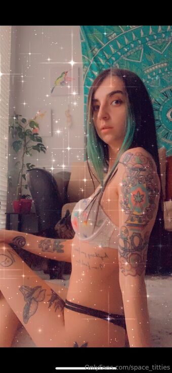 space_titties
