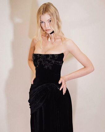 Stella Maxwell