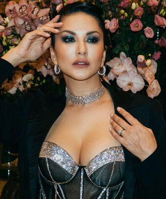 Sunnyleone Çıplak Sızıntıları OnlyFans Fotoğraf 17