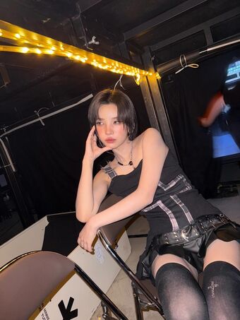tiny.pretty.j