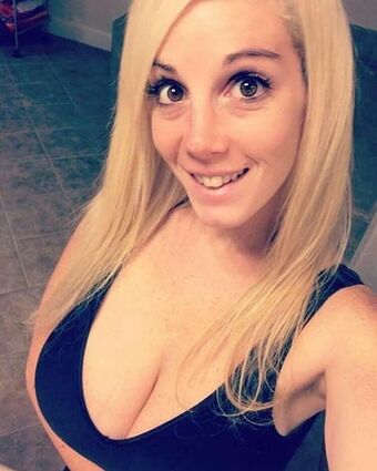 Tittyqueen77 Çıplak Sızıntıları OnlyFans Fotoğraf 34