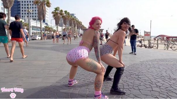 Twerk Kitty