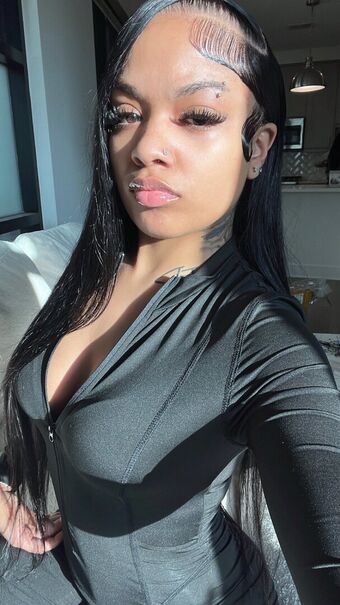 Vaeredd Çıplak Sızıntıları OnlyFans Fotoğraf 5