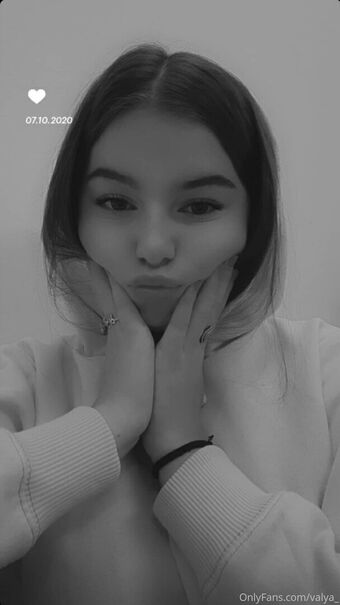 valya_ Çıplak Sızıntıları OnlyFans Fotoğraf 17
