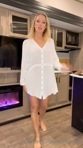 Vickystar Çıplak Sızıntıları OnlyFans Fotoğraf 11