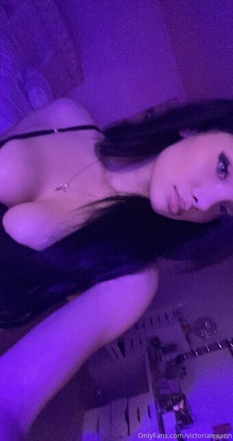 Victorialeeann