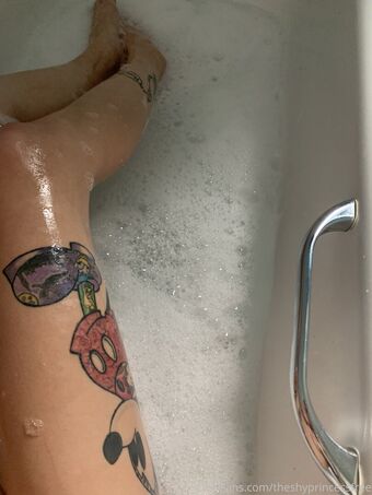viky_b_free