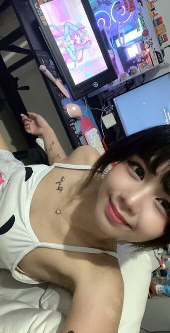 wana Çıplak Sızıntıları OnlyFans Fotoğraf 3