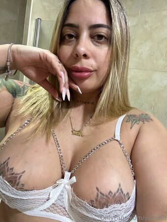 yemillo Çıplak Sızıntıları OnlyFans Fotoğraf 13